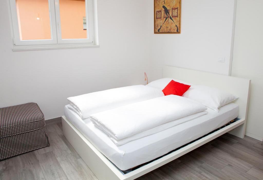 Loft 82 Apartments - 