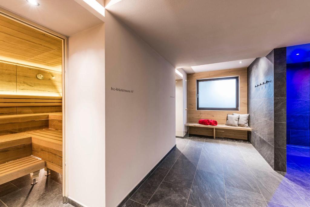 Postel nebo postele na pokoji v ubytování Hotel Schönblick