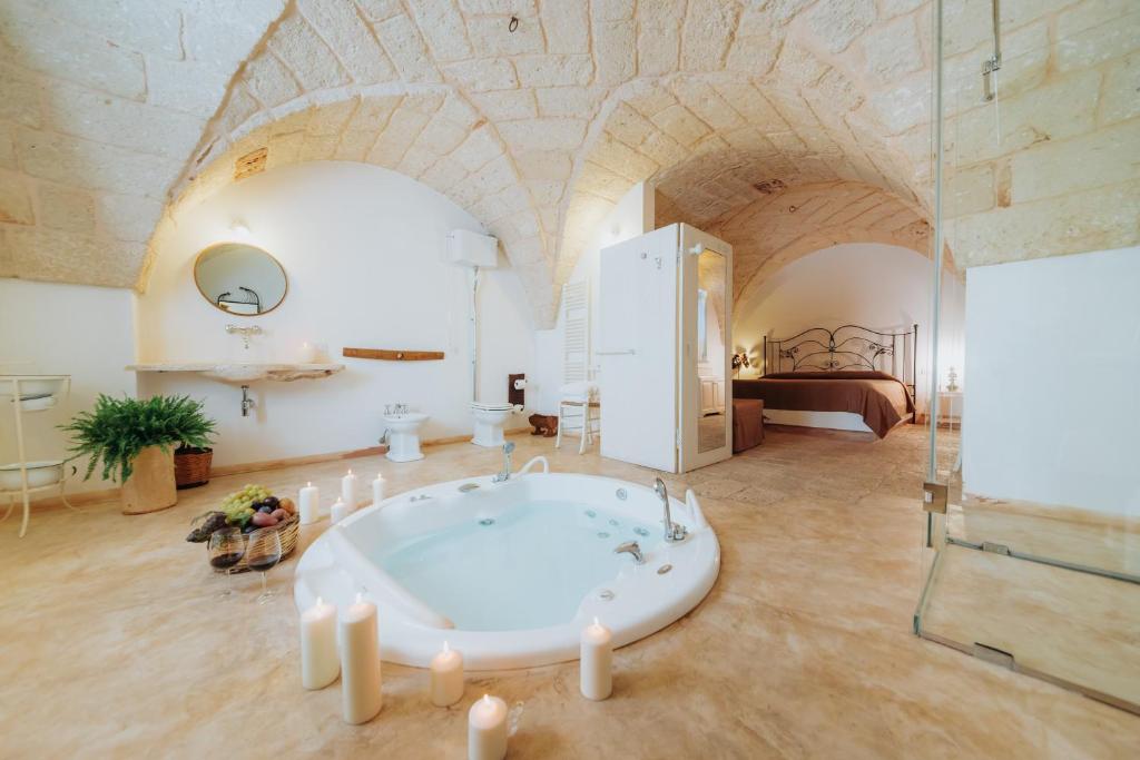 Ett badrum på Masseria Ancella