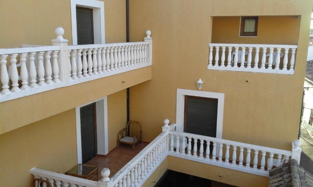 Hostal Rural Cumbres De Castilla - Twin Room With Terrace