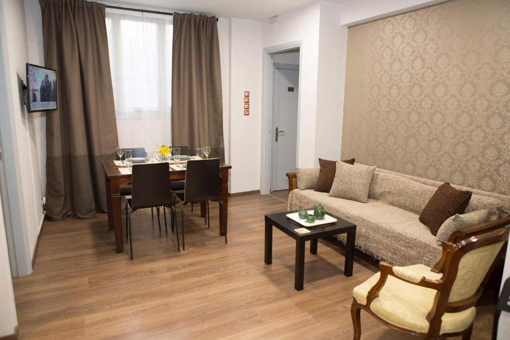 Athens Center Spacious Luxury Apartment, Athens – Updated 2024 Prices