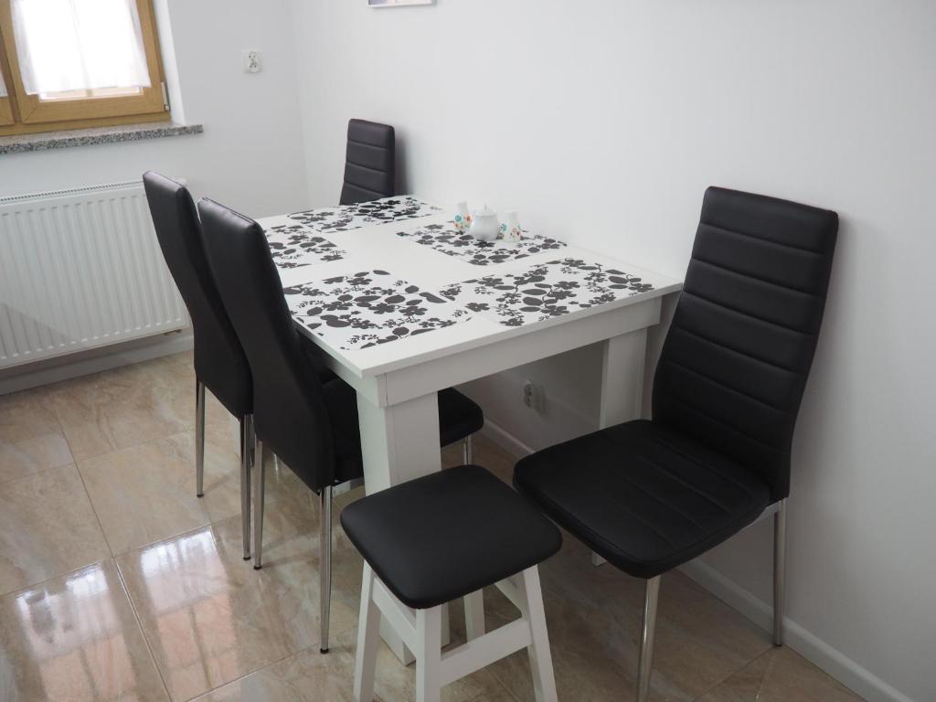 Fotografia z galérie ubytovania Apartament RED FLOWERS v destinácii Szklarska Poręba