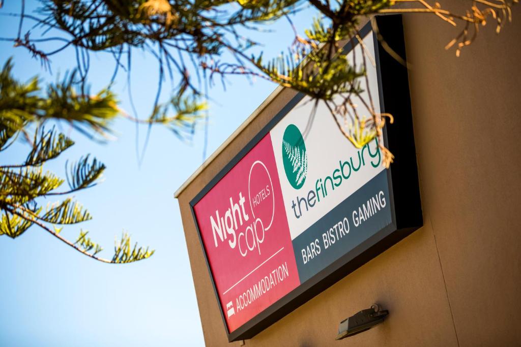 Nightcap at Finsbury Hotel - Resim 44