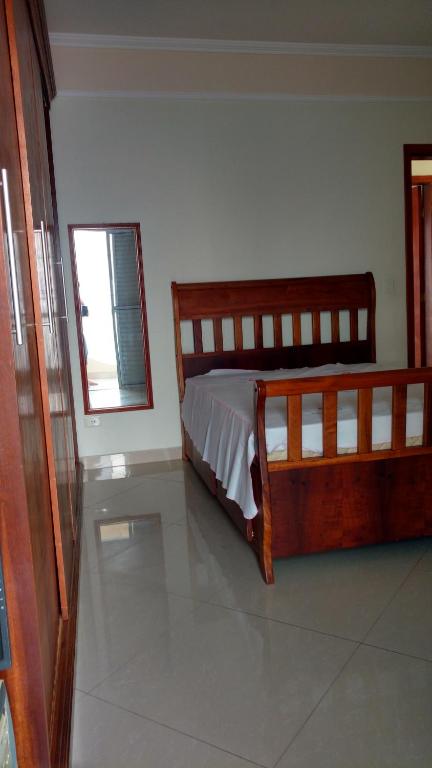  Casa Praia Grande - Guilhermina- 2 suítes com ar condicionado