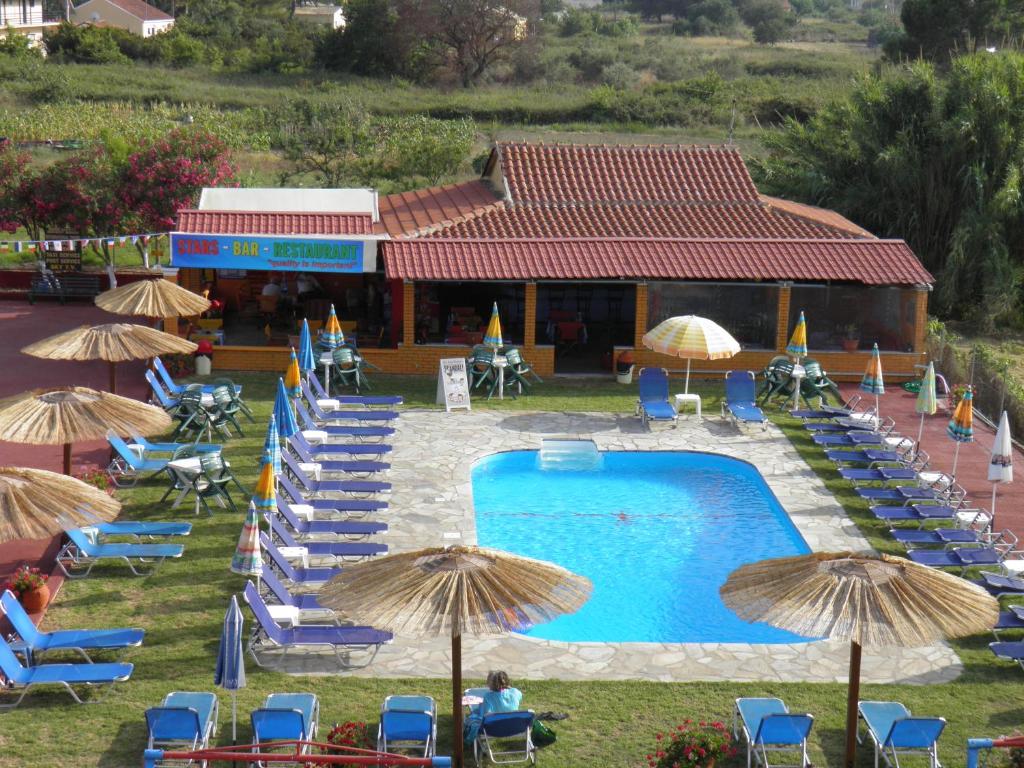 Bazén v ubytování Stars Hotel nebo v jeho okolí