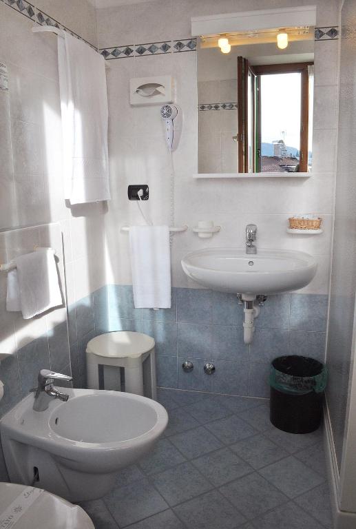 Koupelna v ubytování Albergo Antico