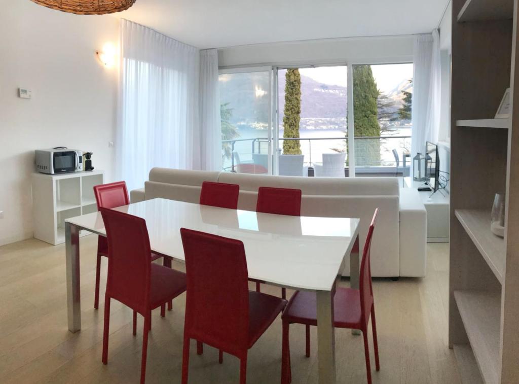 Kuchyňa alebo kuchynka v ubytovaní Baia Blu - Luxury Apartments with Pool