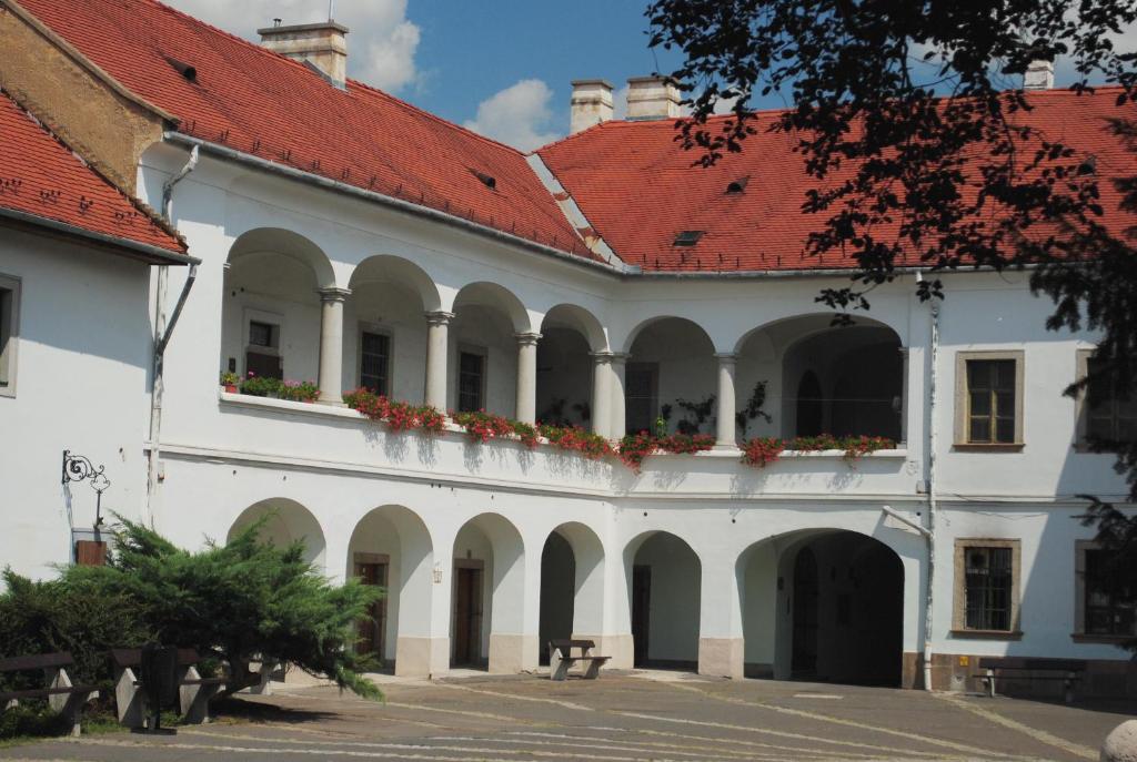 Budova, v ktorej sa apartmán nachádza