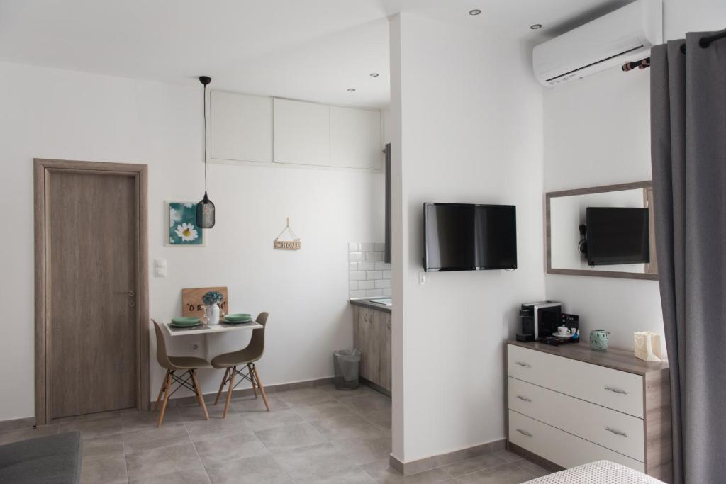 Olive House Apartments - 18