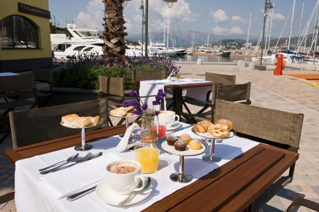 Marina Place Resort - Resim 4