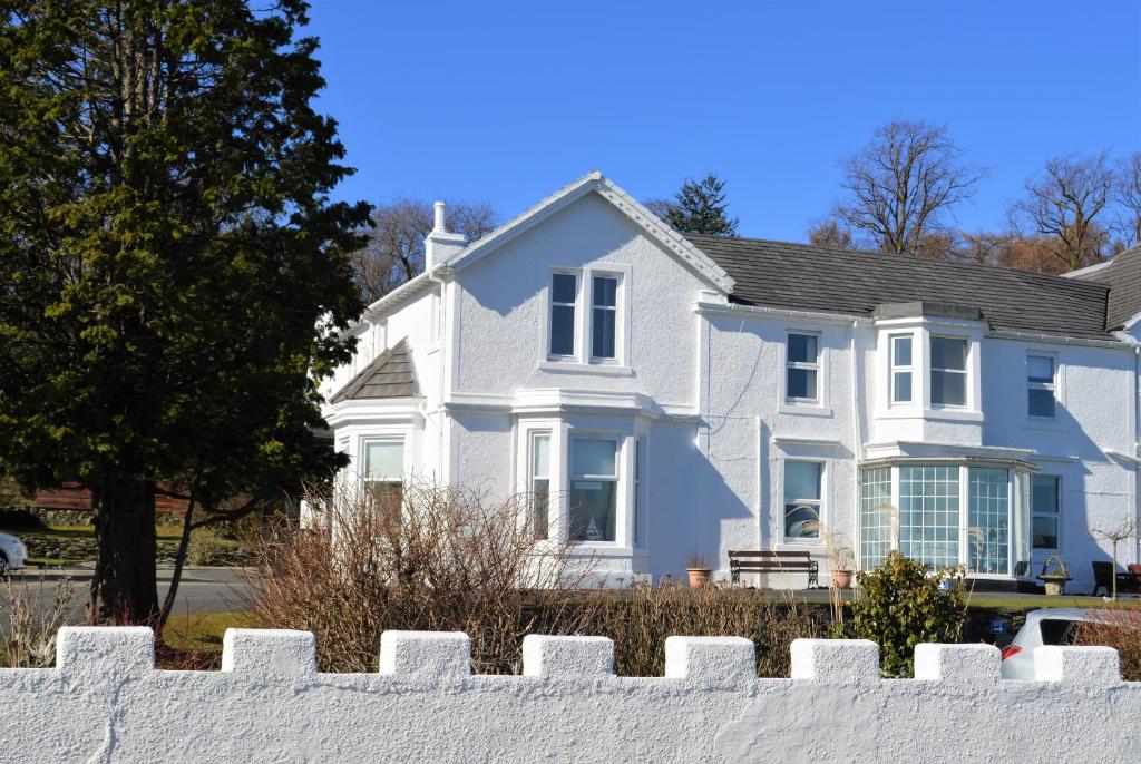 Enmore Beach House, Dunoon (updated prices 2024)