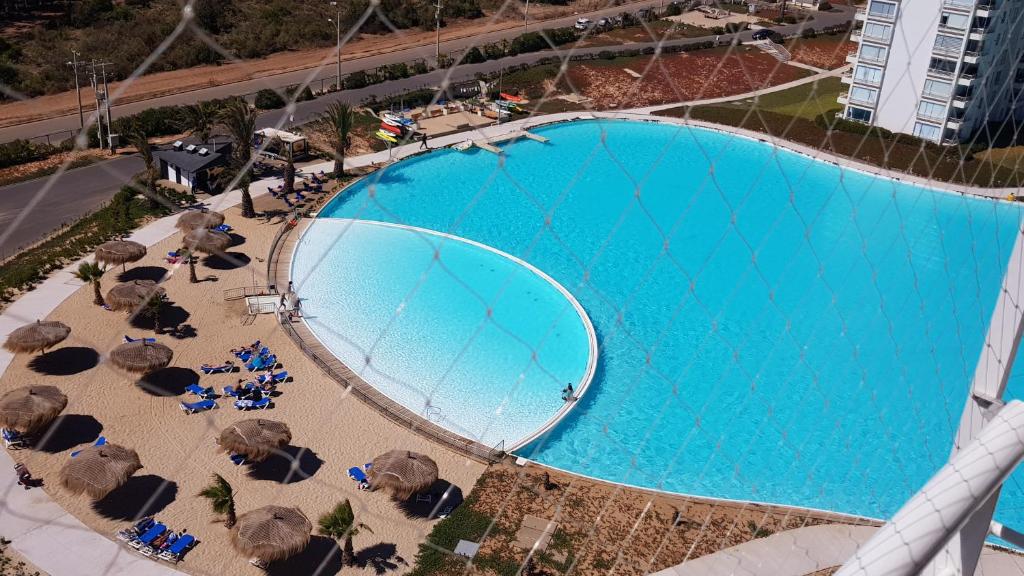 Bazén v ubytování Laguna Bahía, Algarrobo nebo v jeho okolí