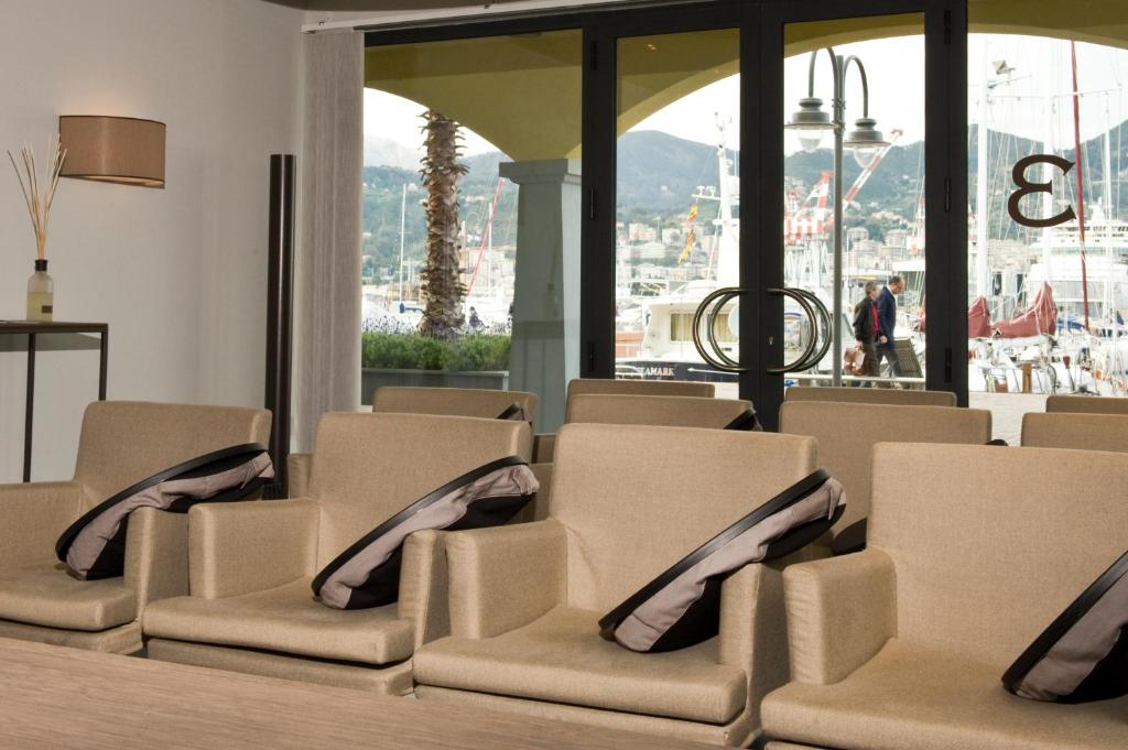 Posezení v ubytování Marina Place Resort