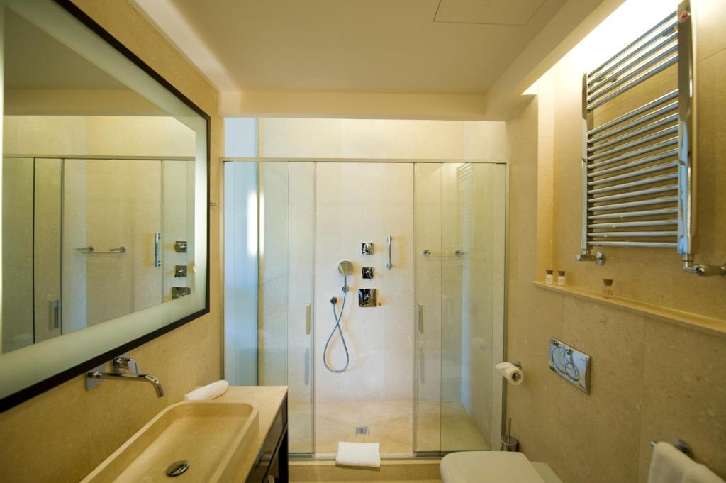 Koupelna v ubytování Marina Place Resort