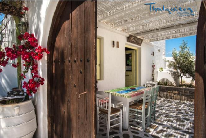 Fotografie z fotogalerie ubytování Thalassitra Private Pool Suites v destinaci Adamas