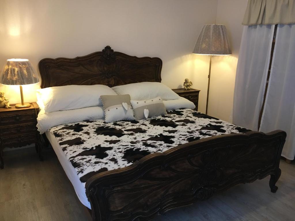 Postel nebo postele na pokoji v ubytování B&B Friedau
