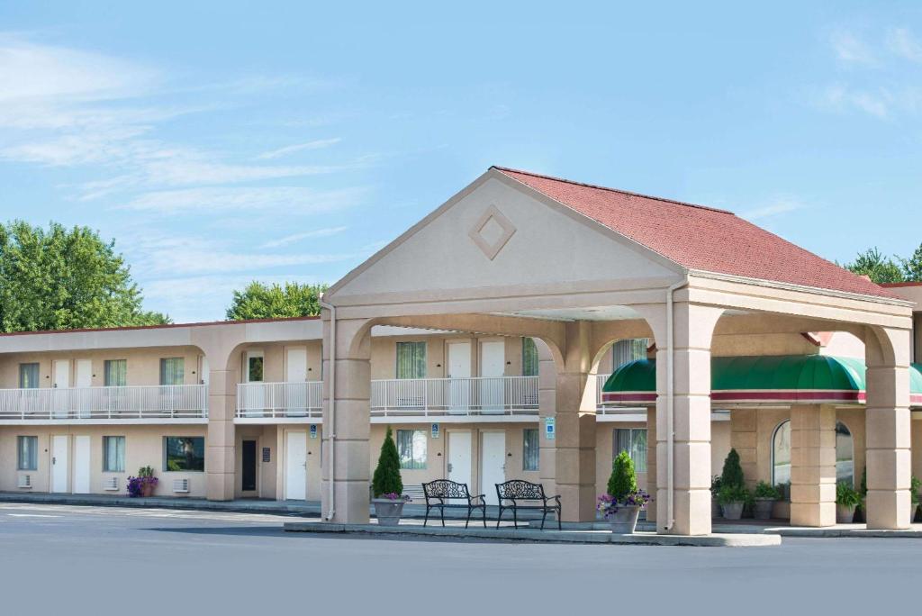 a rendering of a hotel with a gazebo at Baymont by Wyndham Sandusky in Sandusky