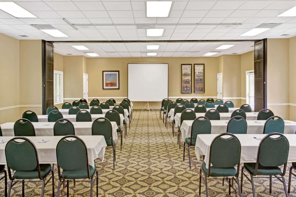 Konferenční prostory v ubytování Baymont by Wyndham Provo River