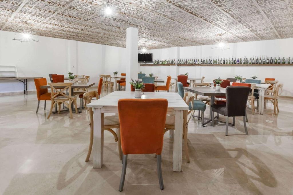 Restaurace v ubytování Howard Johnson by Wyndham Guanajuato Leon Avenida