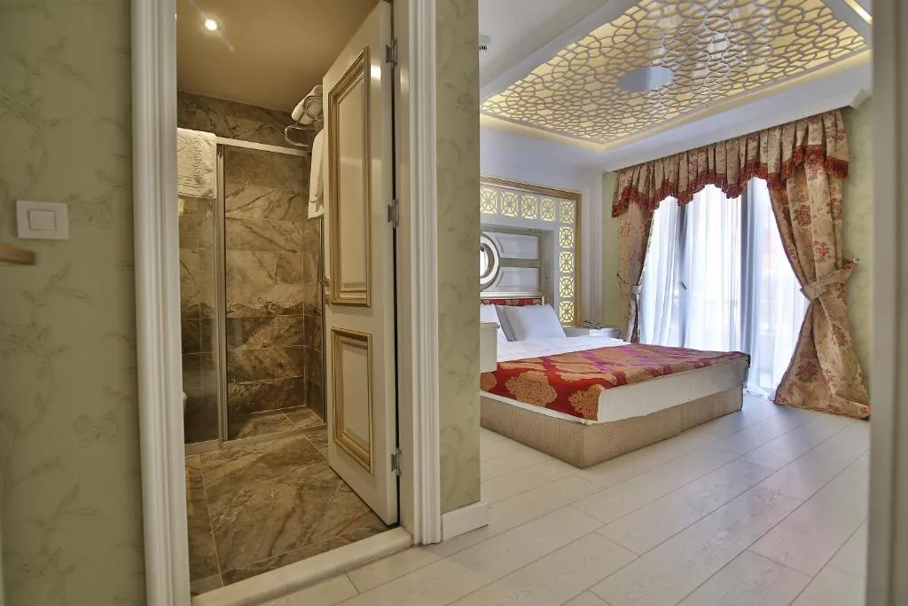 Hotel Queens Land in Istanbul