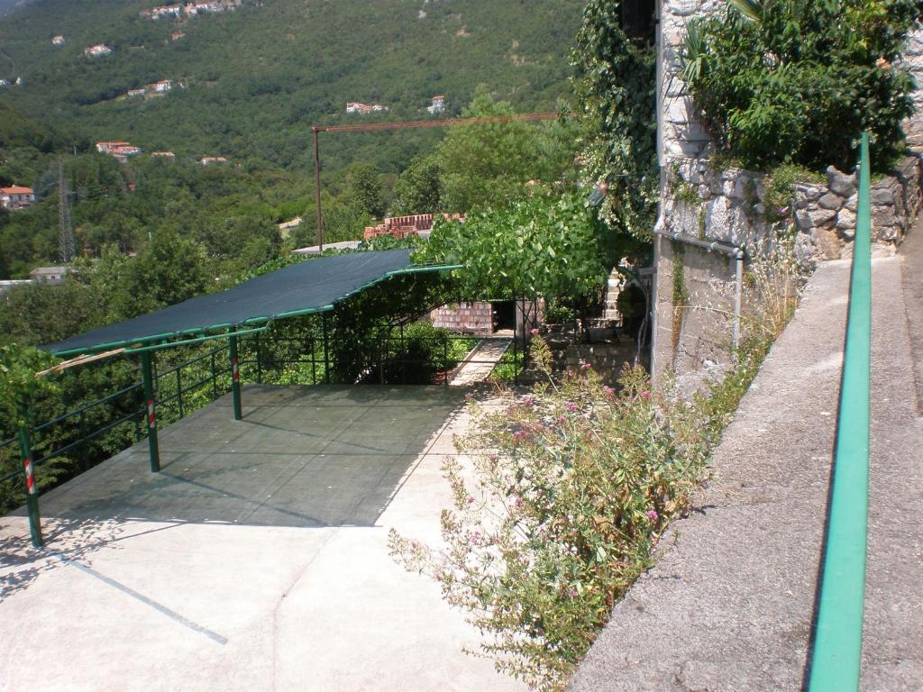 Výhľad na hory alebo výhľad na hory priamo z apartmánu