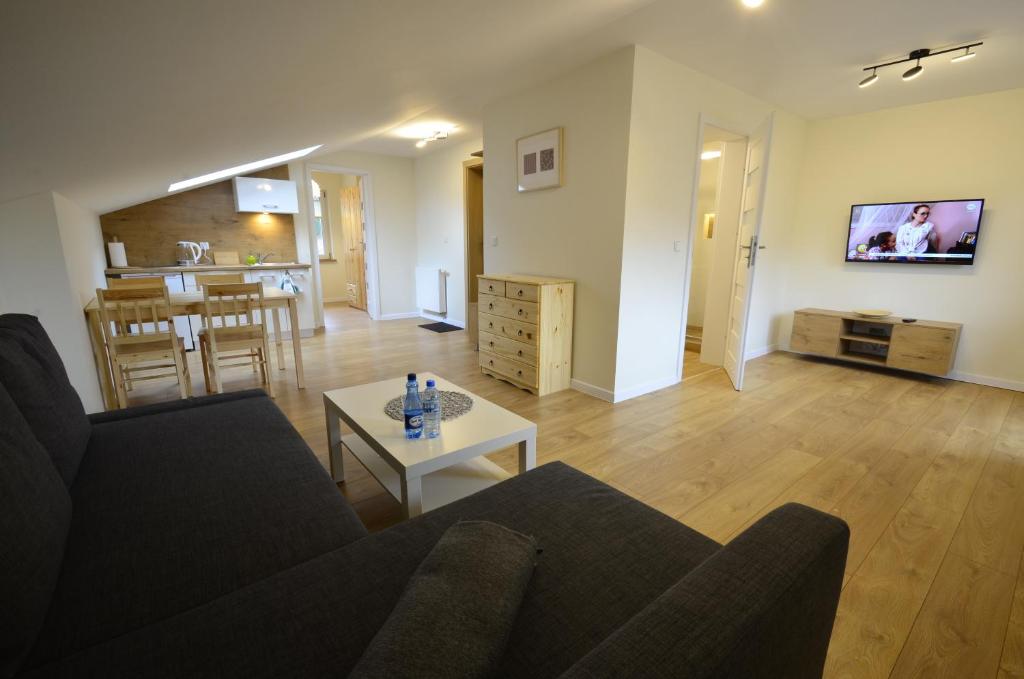 Apartamenty Skalite Szczyrk ul Woźna 14 - Apartment With Mountain View