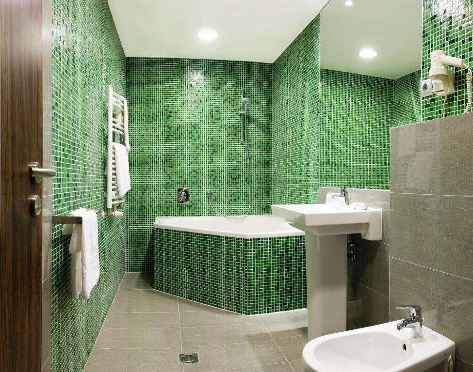 Koupelna v ubytování Bodrogi Kúria Wellness Hotel