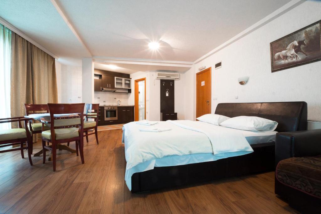 Hotel Filipov - Deluxe Double Room