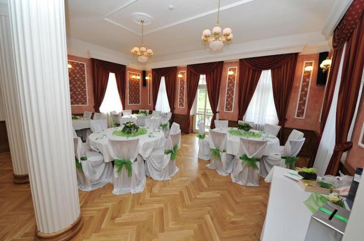 Fotografie z fotogalerie ubytování Hotel Zámek Berchtold v destinaci Kunice