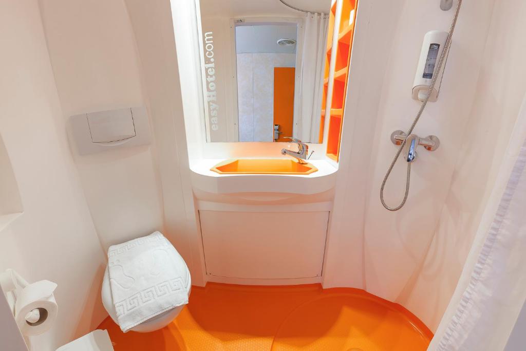 easyHotel Budapest Oktogon - Resim 24