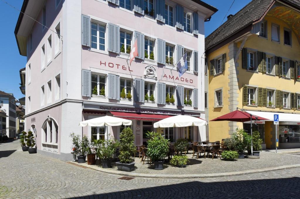 Budova, kde se aparthotel nachází