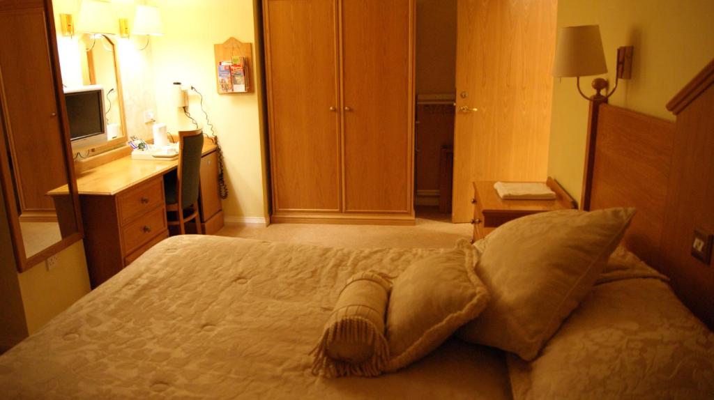 Fairways Lodge & Leisure Club - Standard Double Room