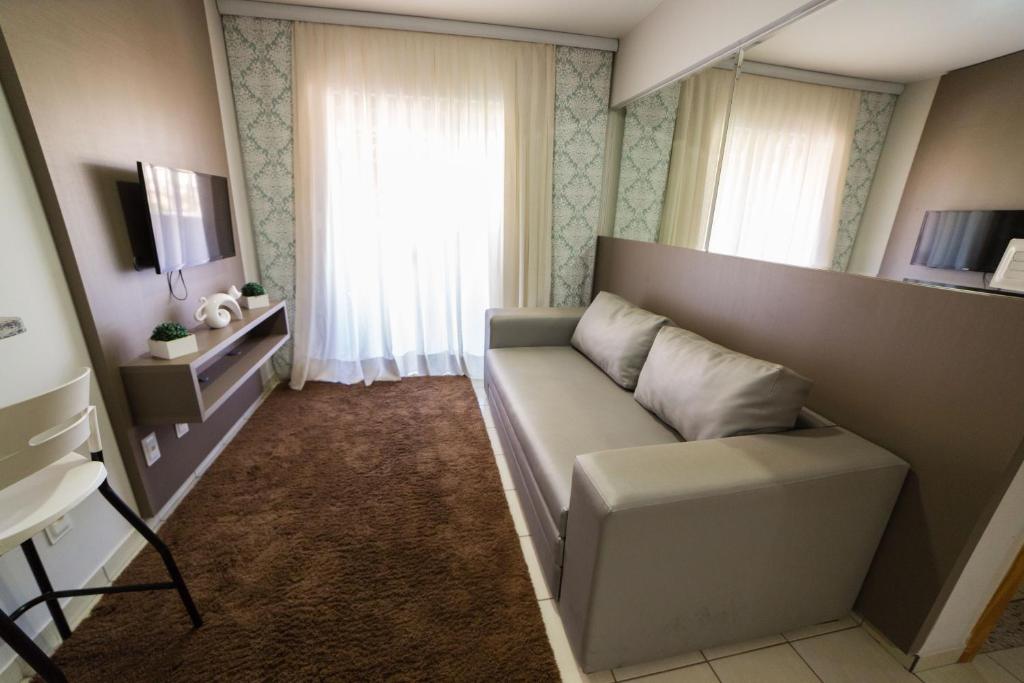  Serra Madre Hotel