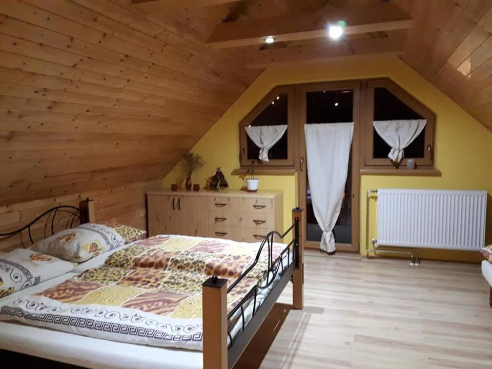 Postel nebo postele na pokoji v ubytování U Edyho