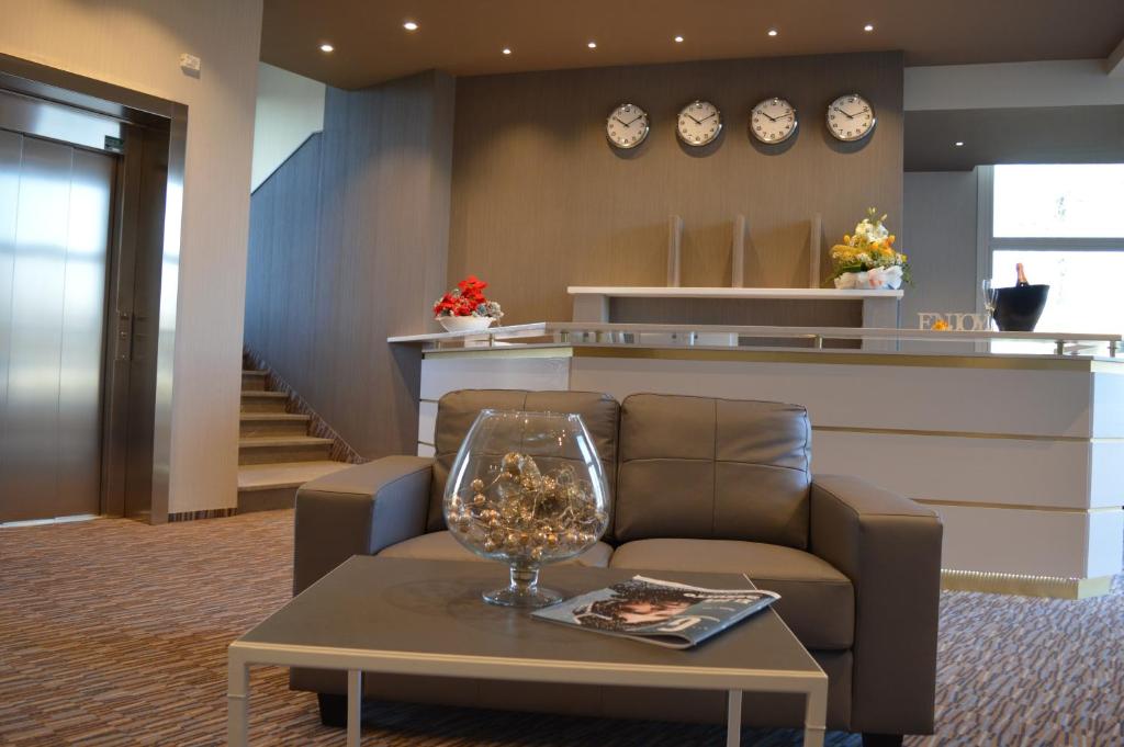 Posezení v ubytování Hotel Enjoy