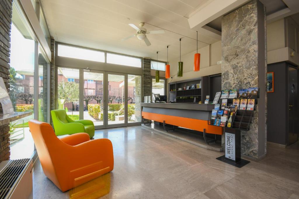 Fotografie z fotogalerie ubytování Hotel Miramar v Sirmione