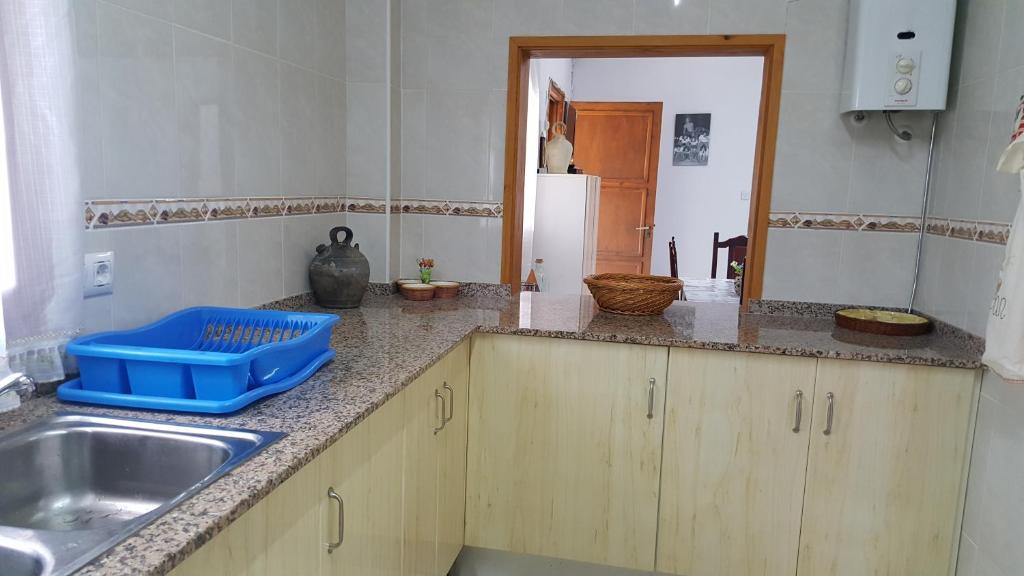 Kuchyň nebo kuchyňský kout v ubytování Finca Llambrich