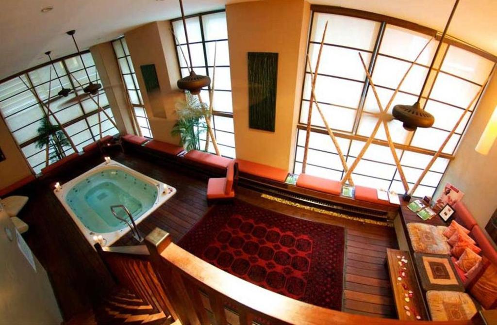 Executive Hotel Cosmopolitan Toronto - Resim 3