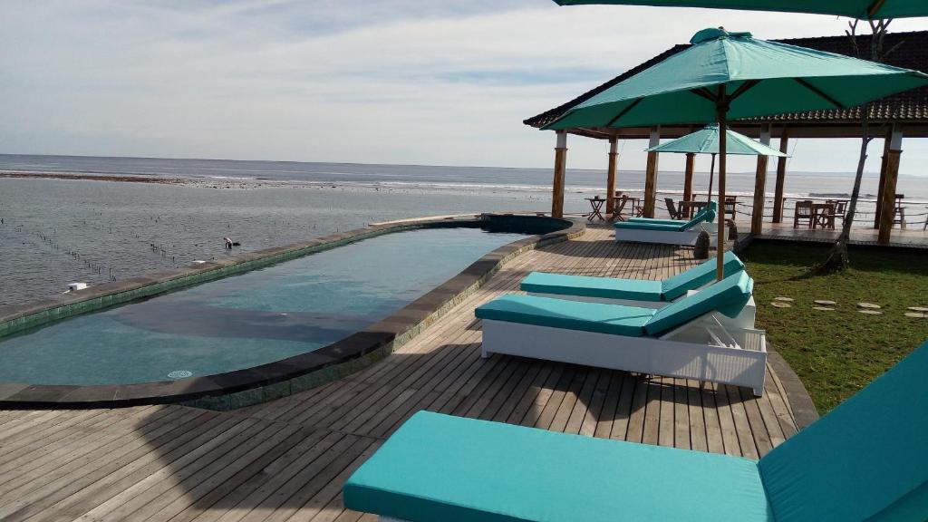 Ombak Bay Lembongan - 1