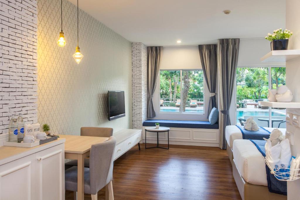 Hill Fresco Hotel - Resim 14