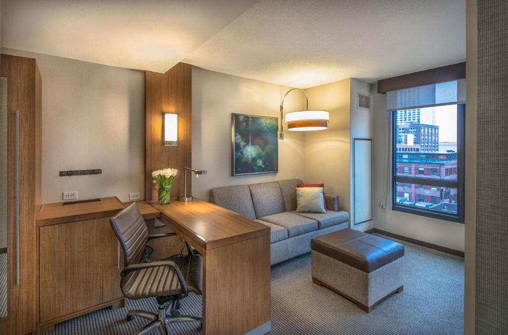 Hyatt Place Baltimore Inner Harbor photo