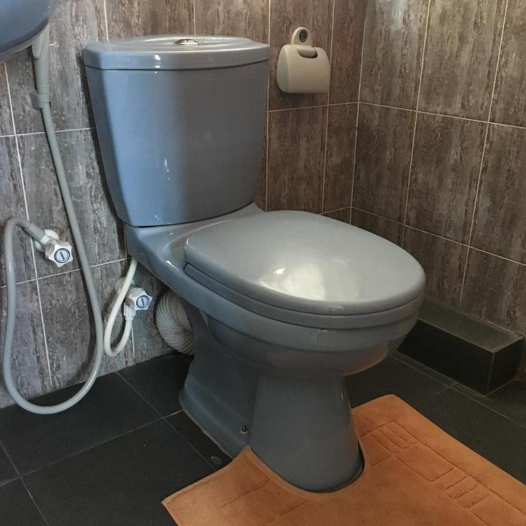 Holiday Stay Inn - 2