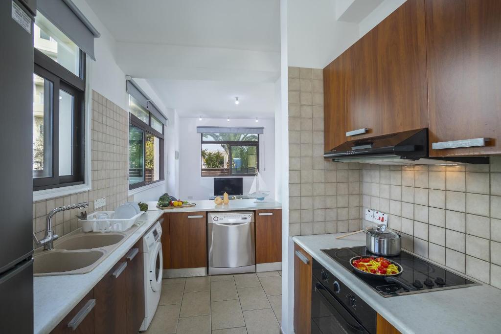 Kuchyň nebo kuchyňský kout v ubytování Villa Mylos 8