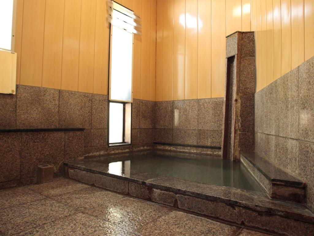 Bazén v ubytování くさつのお宿 清重館 Kiyoshigekan 素泊りの宿 nebo v jeho okolí