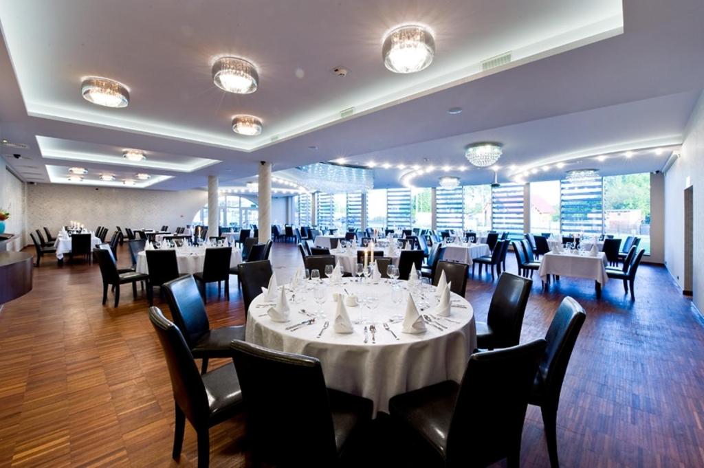 Restaurace v ubytování Hotel Symfonia Osjaków