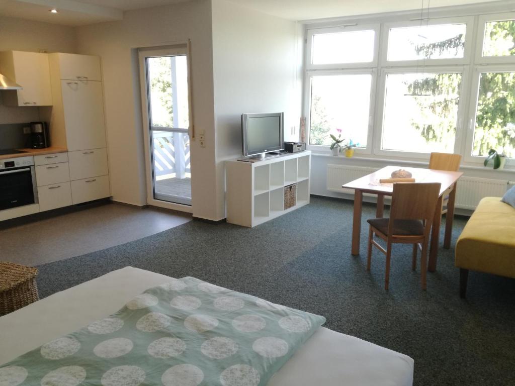Ferienwohnungen Eichenhof - Apartamento Com Varanda