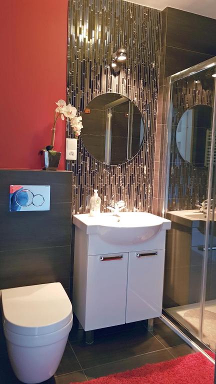 Kúpeľňa v ubytovaní Apartament Podkowa z widokiem na Giewont