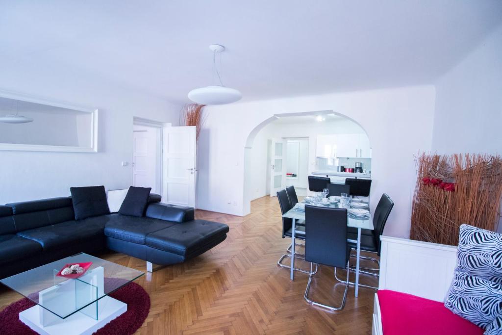 Apartments Old Town Square 27