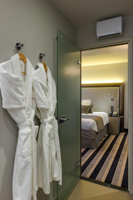 Hôtel Le Châteaubriant - Junior Suite