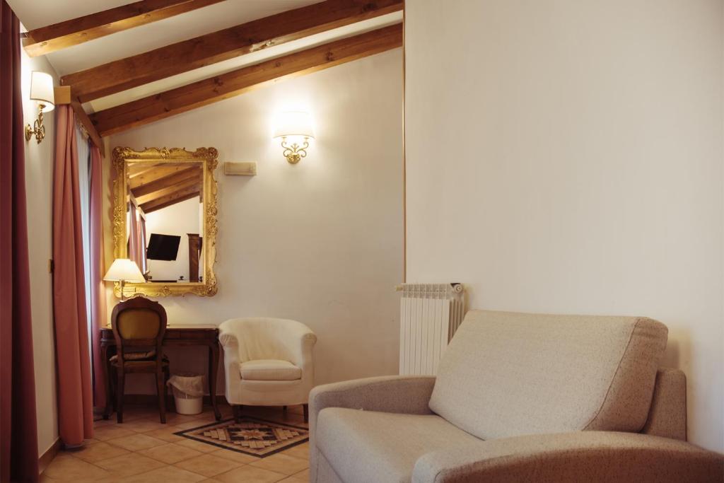 Posezení v ubytování Albergo Al Viale